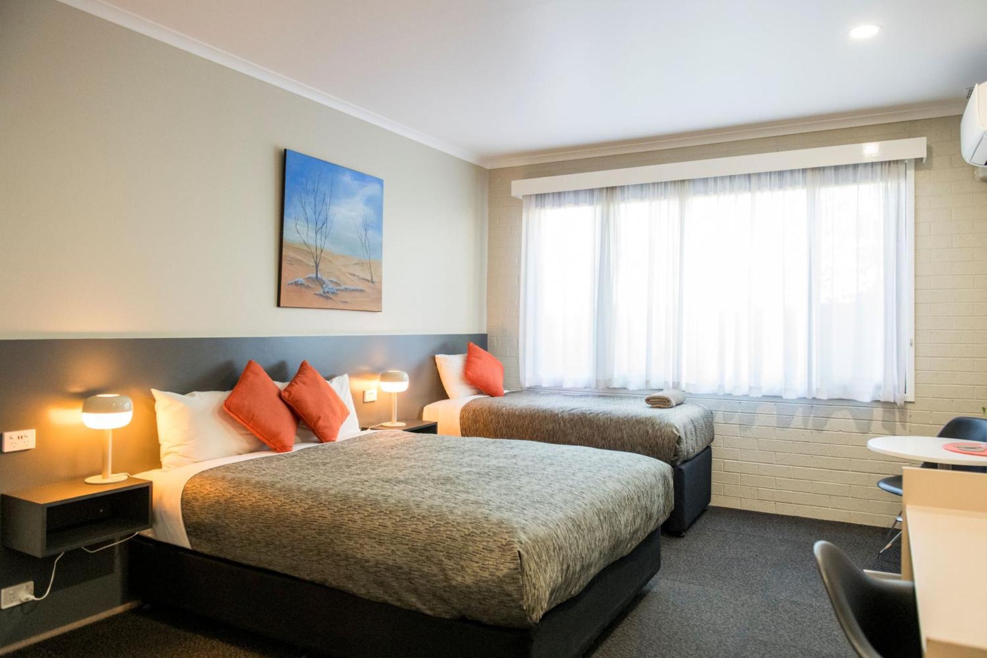 Central Deborah Motel Bendigo Extérieur photo